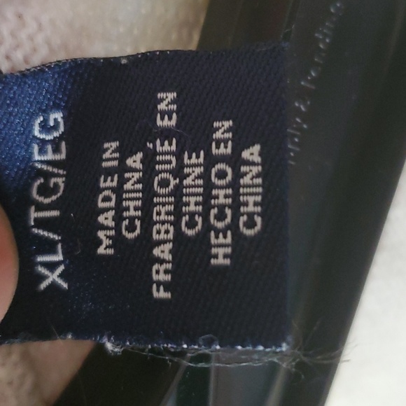 CHAPS sweater - Picture 7 of 9